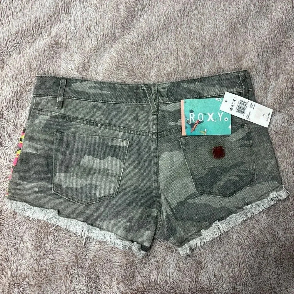 Roxy Denim Shorts Breaking Camo Cutoff Mid Rise Women's Frayed Beaded New - Picture 3 of 16